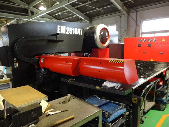 AMADA EM-2510NT 2004Y